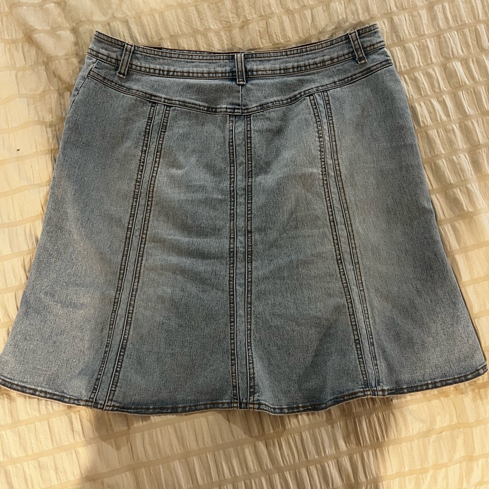 CAbi Skirt - Picture 2 of 5